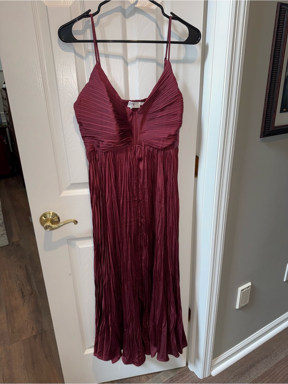 Astr Burgundy Pleated Spaghetti-Strap Maxi Dress - Picture 1 of 3